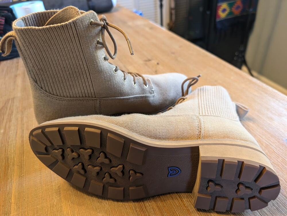 Rothy's The Laced Lug Boot Hickory Tan Knit Combat Ankle Boots Women's Size 8